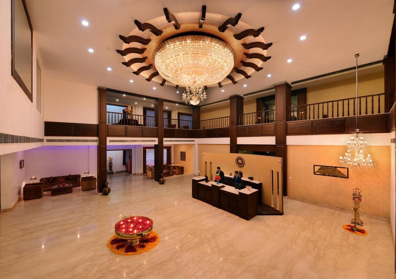 M B Greens Clarks Inn Moradabad Buitenkant foto